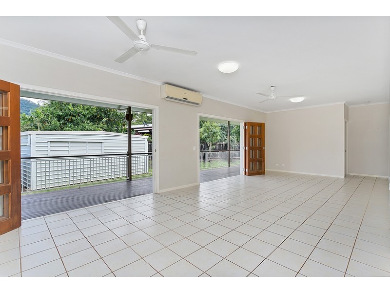 4 Diwi Diwi Street, Manoora QLD 4870