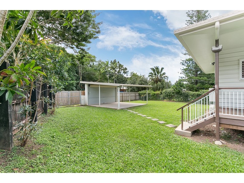 4 Diwi Diwi Street, Manoora QLD 4870