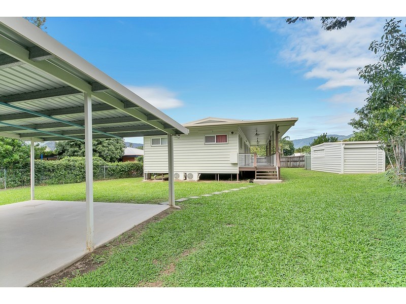 4 Diwi Diwi Street, Manoora QLD 4870