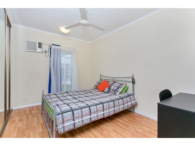 17 Augustus Street, Mooroobool QLD 4870