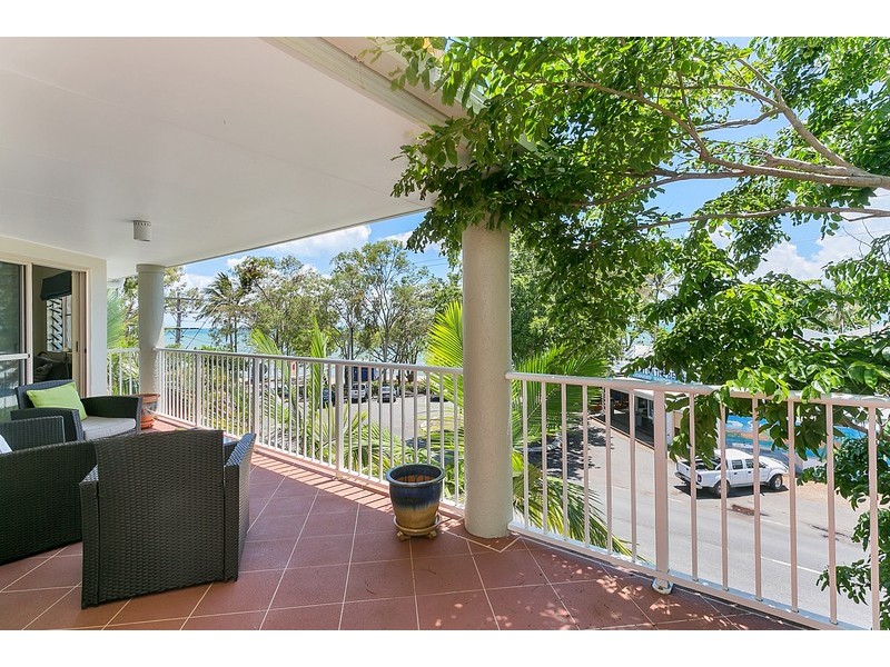 72/129 Oleander Street, Holloways Beach QLD 4878