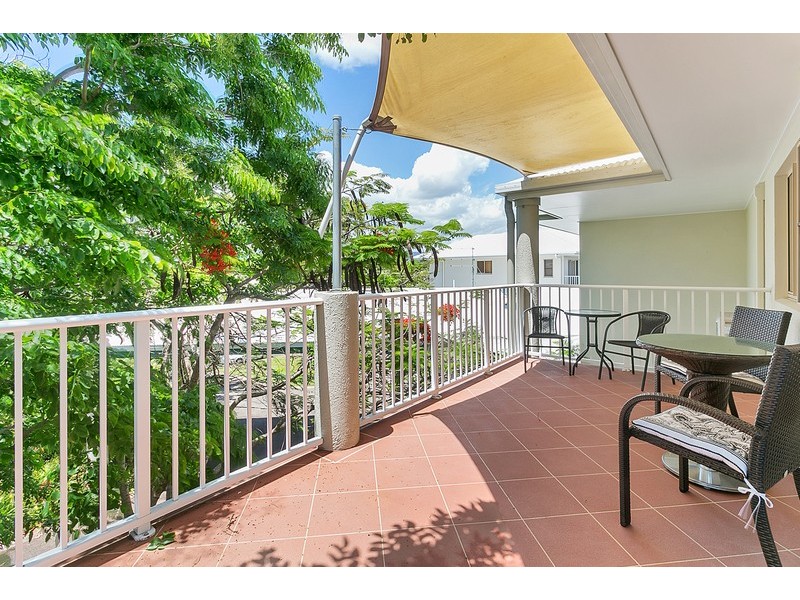72/129 Oleander Street, Holloways Beach QLD 4878