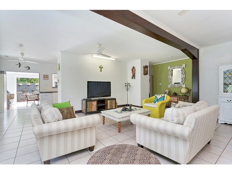 18 Coolangatta Close, Kewarra Beach QLD 4879