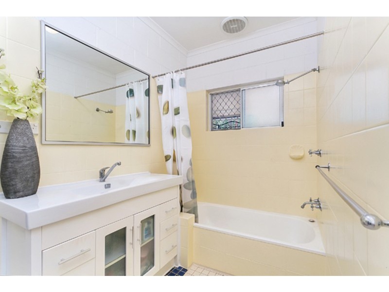 18 Coolangatta Close, Kewarra Beach QLD 4879