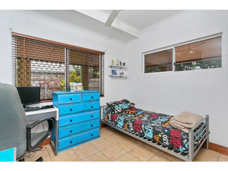 18 Coolangatta Close, Kewarra Beach QLD 4879