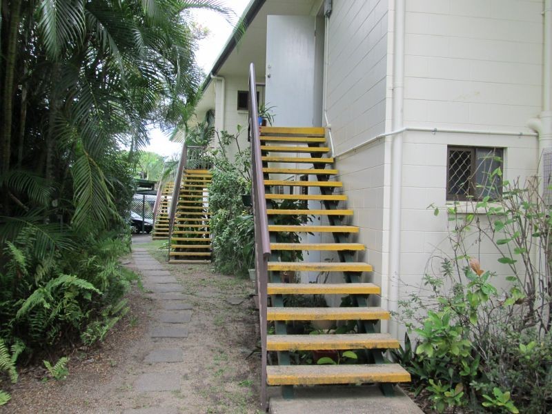 9/9 vivian close, Westcourt QLD 4870
