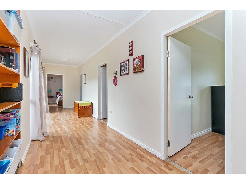 17 Augustus Street, Mooroobool QLD 4870