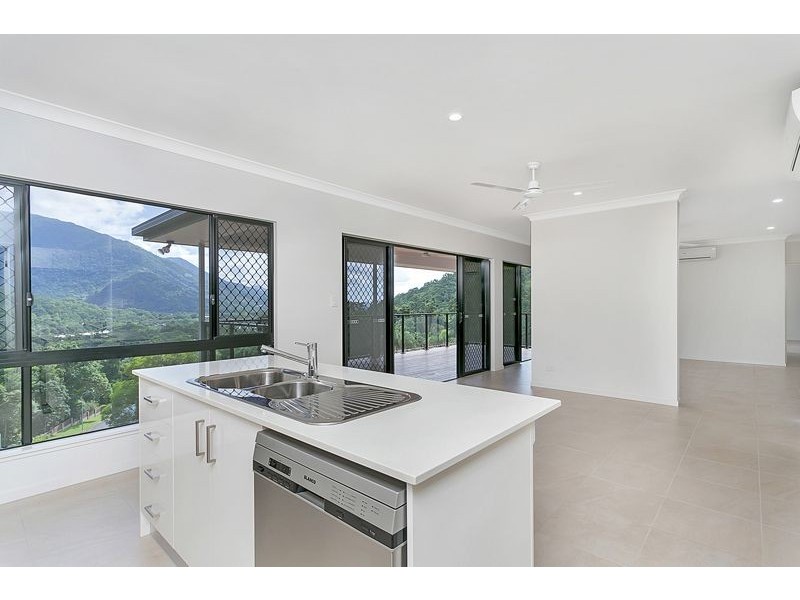 12 Stapleton Close, Redlynch QLD 4870