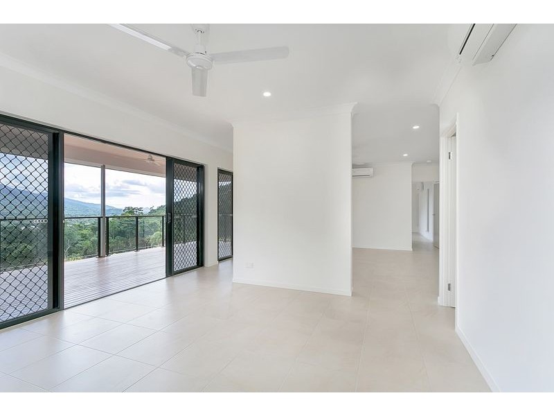 12 Stapleton Close, Redlynch QLD 4870