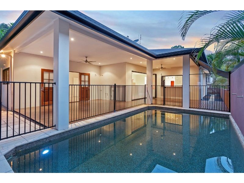 13 Willie Ming Close, Redlynch QLD 4870