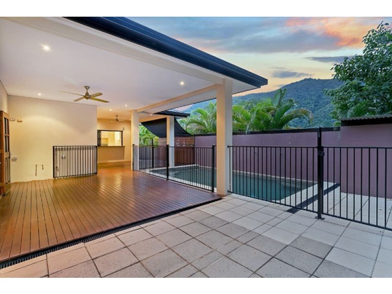13 Willie Ming Close, Redlynch QLD 4870