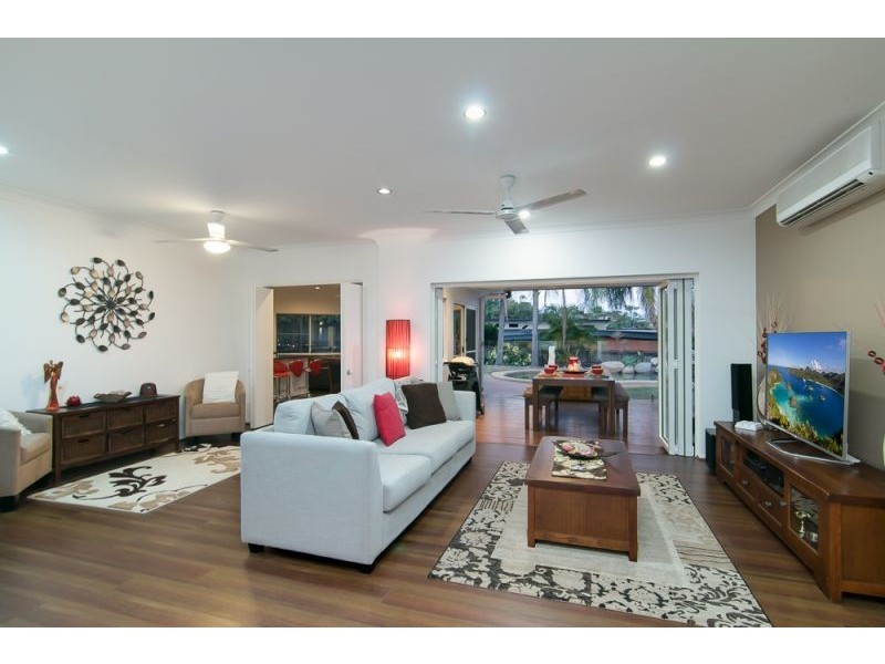 14 Greenock Way, Brinsmead QLD 4870