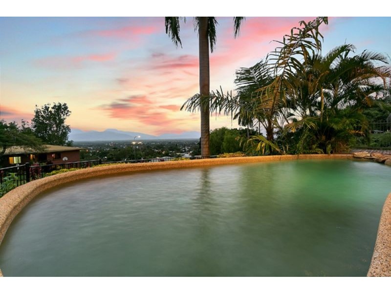 237 Toogood Road, Bayview Heights QLD 4868