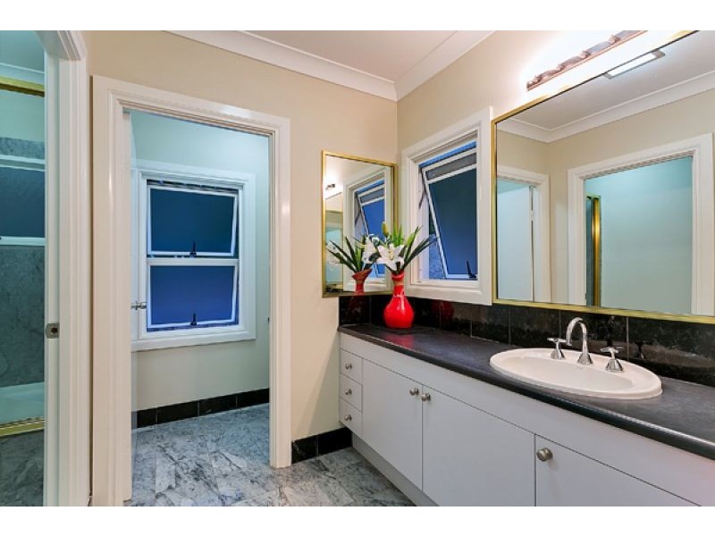 237 Toogood Road, Bayview Heights QLD 4868