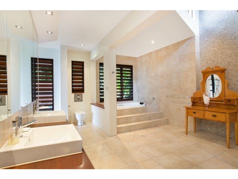 15 Raintree Place, Edge Hill QLD 4870