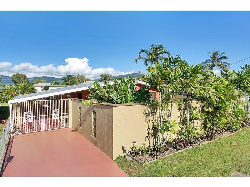 11 Creedy Street, Westcourt QLD 4870