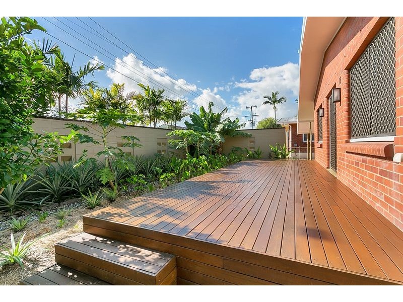 11 Creedy Street, Westcourt QLD 4870
