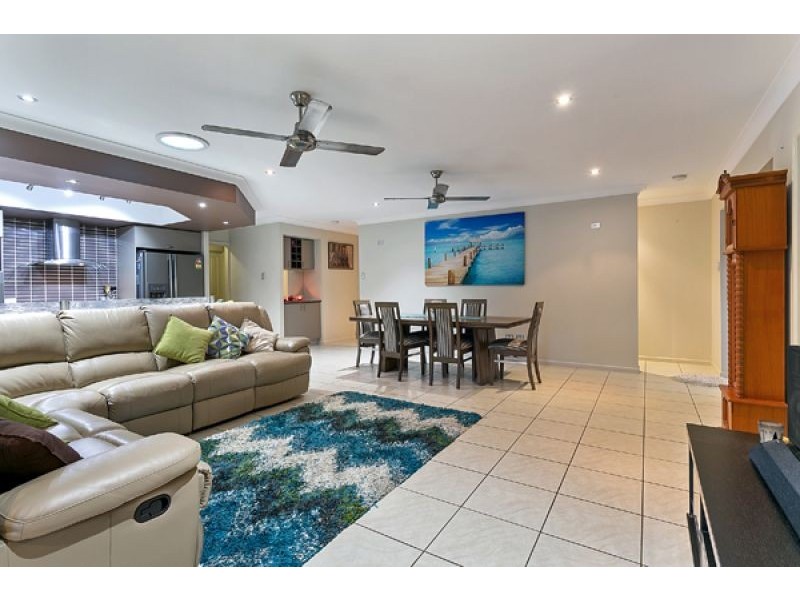 10 Messina Close, Kanimbla QLD 4870