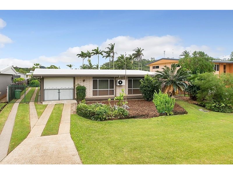 10 Carroo Street, Bayview Heights QLD 4868