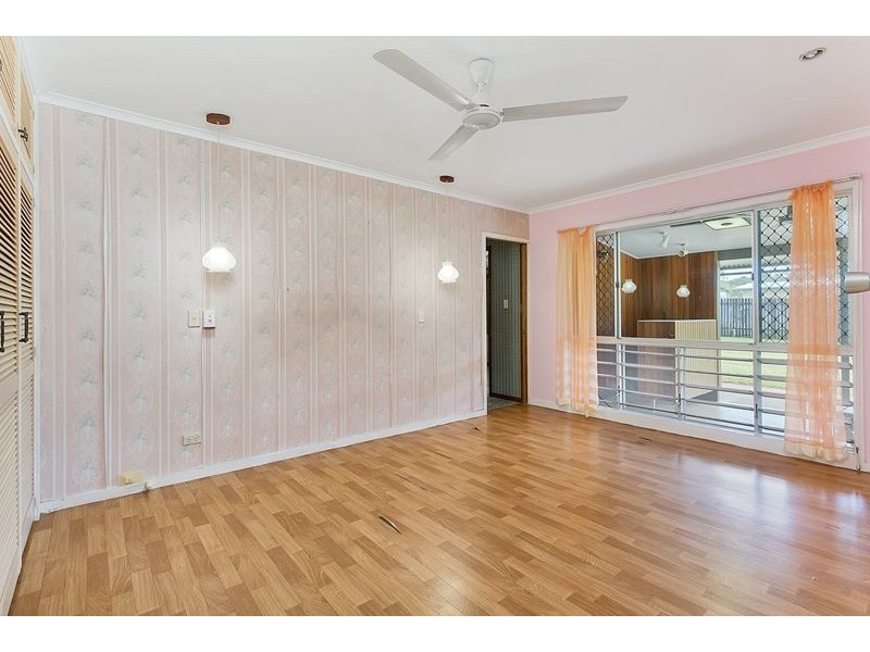 10 Carroo Street, Bayview Heights QLD 4868