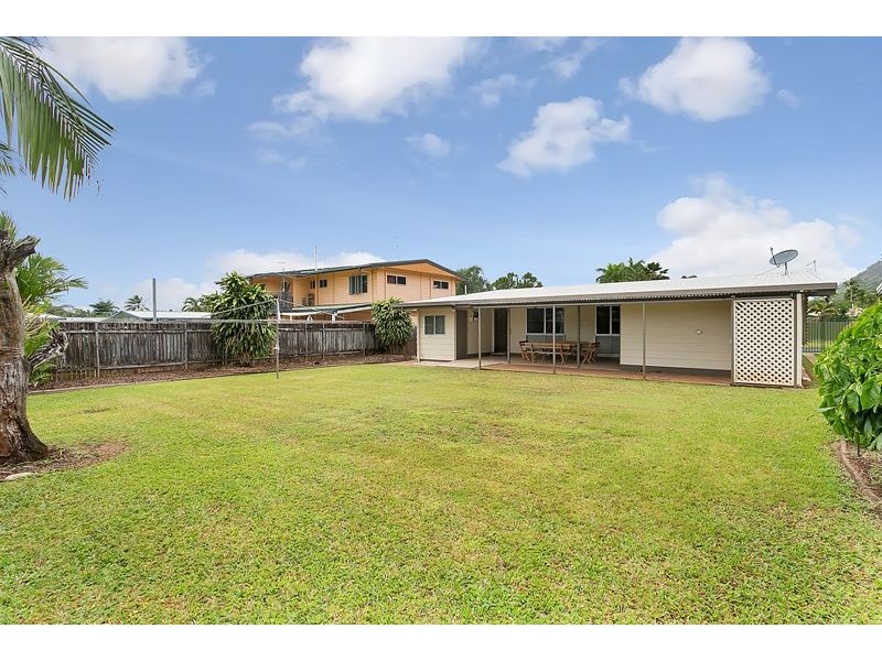 10 Carroo Street, Bayview Heights QLD 4868
