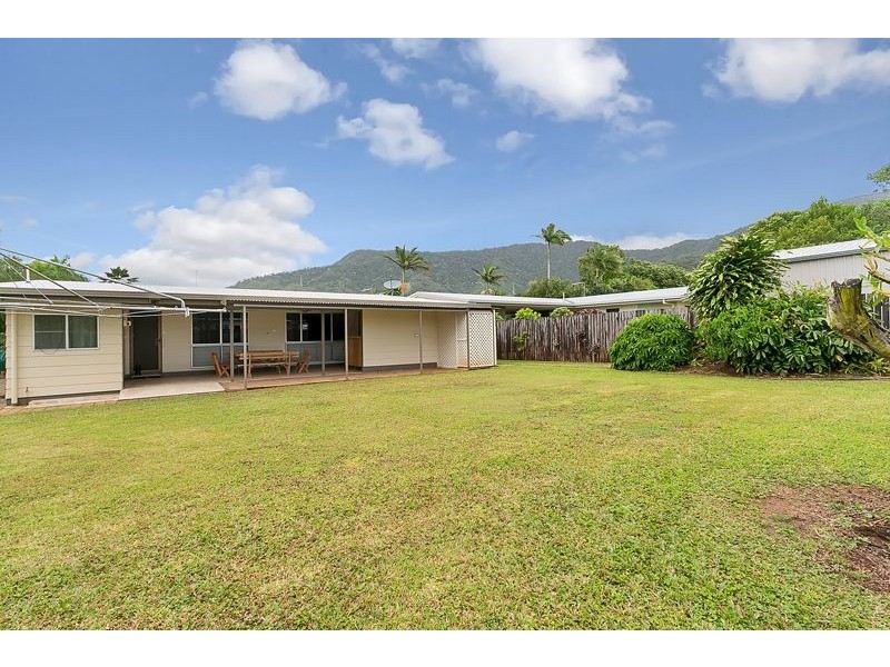 10 Carroo Street, Bayview Heights QLD 4868