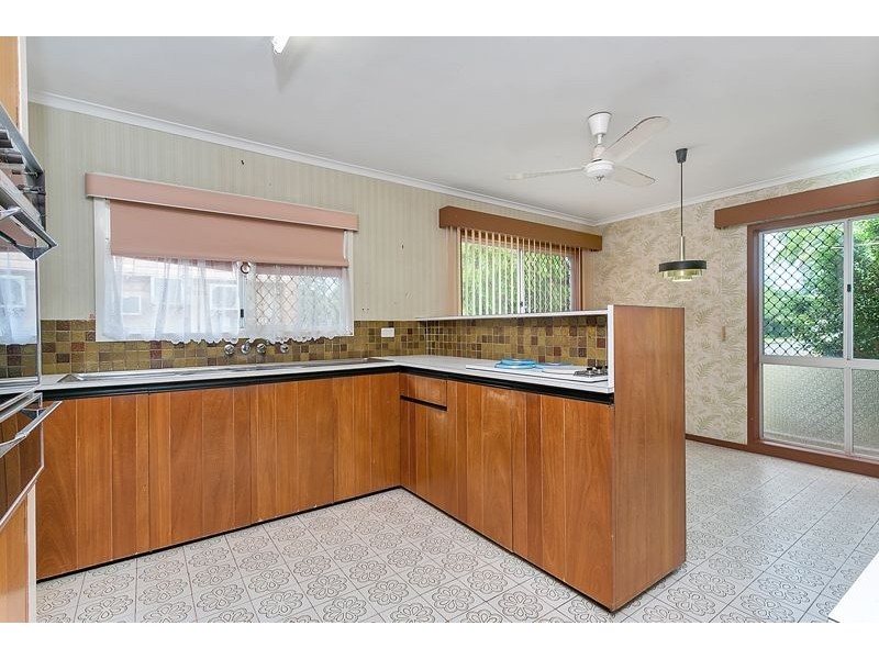 10 Carroo Street, Bayview Heights QLD 4868