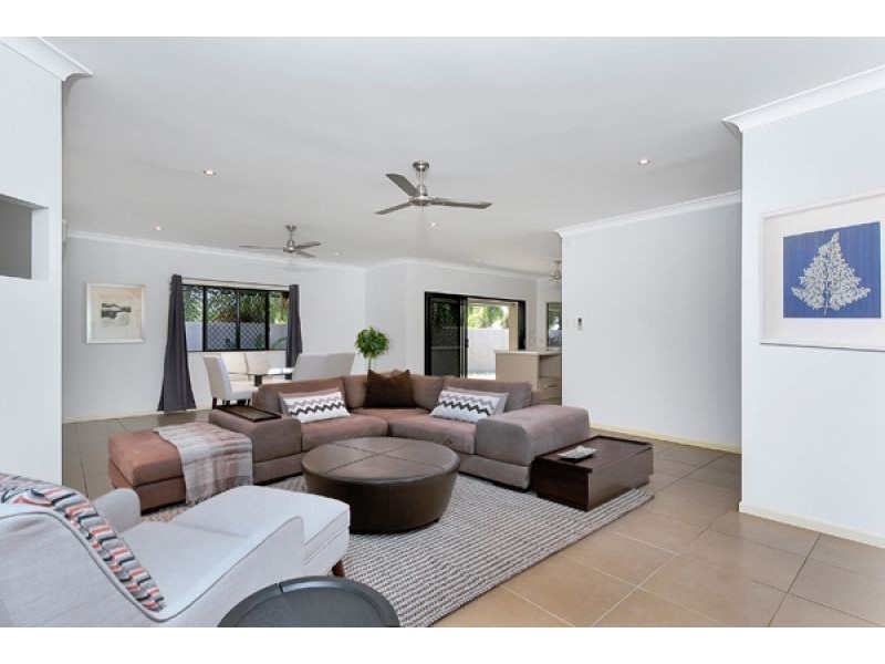 1 Bilgola Drive, Kewarra Beach QLD 4879