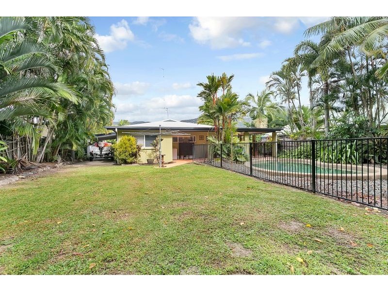 18 Coolangatta Close, Kewarra Beach QLD 4879