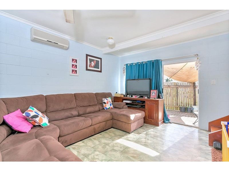 4/4 Atlantic Close, White Rock QLD 4868