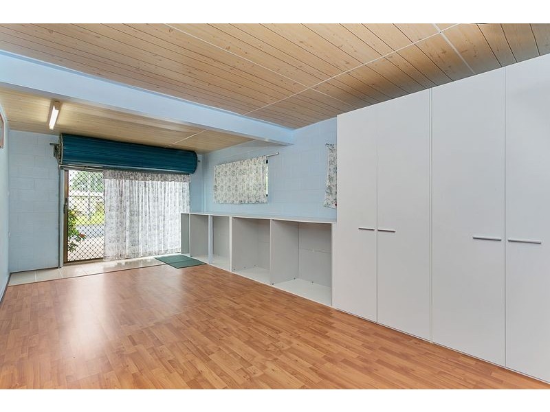 20 Lavender Street, Mooroobool QLD 4870