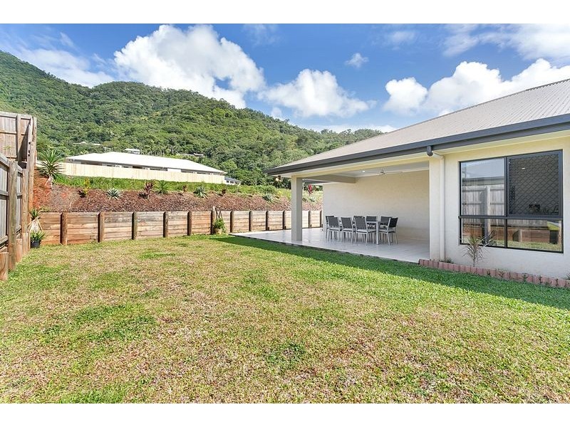 53 McFarlane Drive, Kanimbla QLD 4870