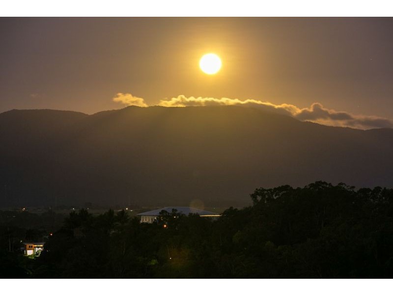 1 Gadaloff Close, Gordonvale QLD 4865