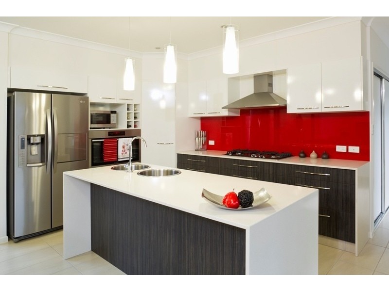 6 Sandridge Way, Smithfield QLD 4878