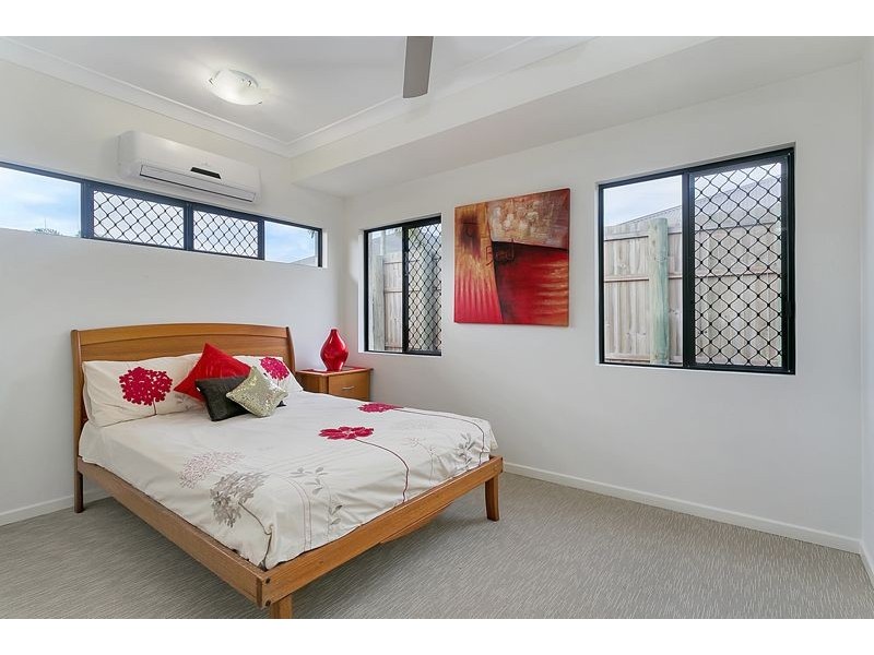 6 Sandridge Way, Smithfield QLD 4878