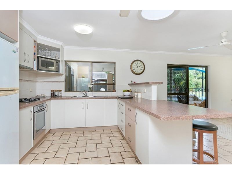 3 Tarana Close, Caravonica QLD 4878