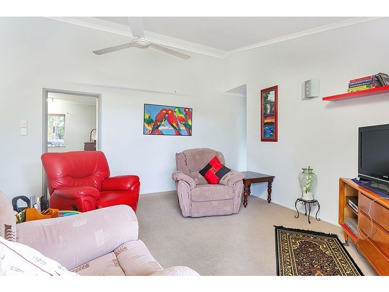 17 Hermes Close, Mooroobool QLD 4870