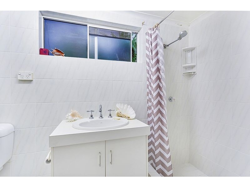 17 Hermes Close, Mooroobool QLD 4870