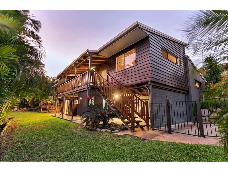 7 Strike Avenue, Mooroobool QLD 4870