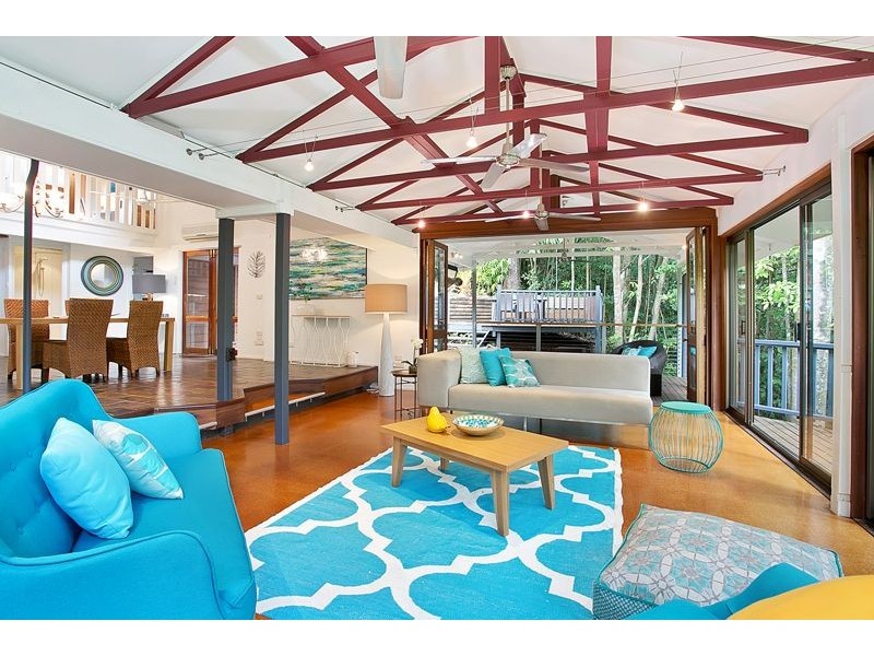 9 Charlekata Close, Freshwater QLD 4870