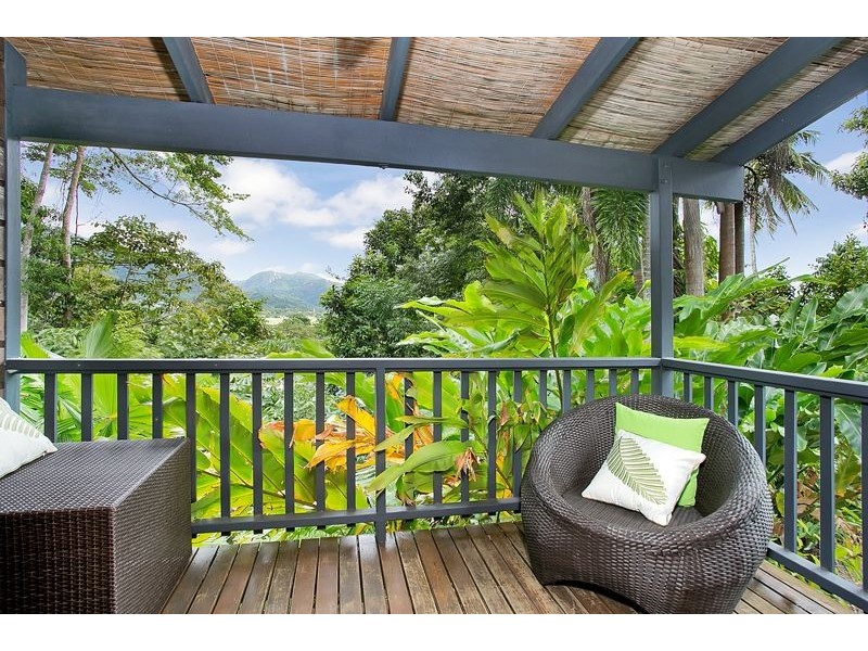 9 Charlekata Close, Freshwater QLD 4870