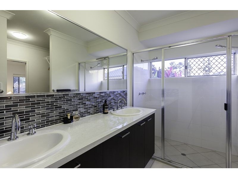 5 Brookville Gardens, Smithfield QLD 4878