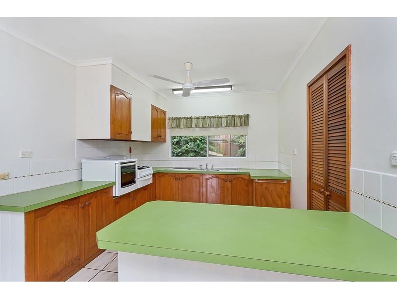 21 Travolta Close, White Rock QLD 4868