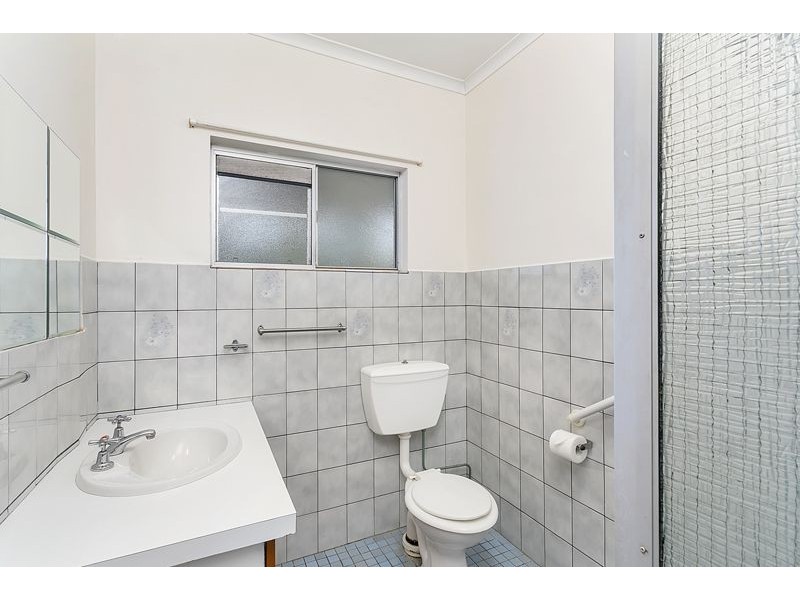 21 Travolta Close, White Rock QLD 4868