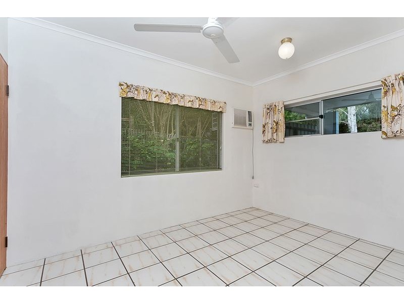 21 Travolta Close, White Rock QLD 4868