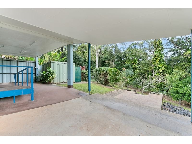 21 Travolta Close, White Rock QLD 4868