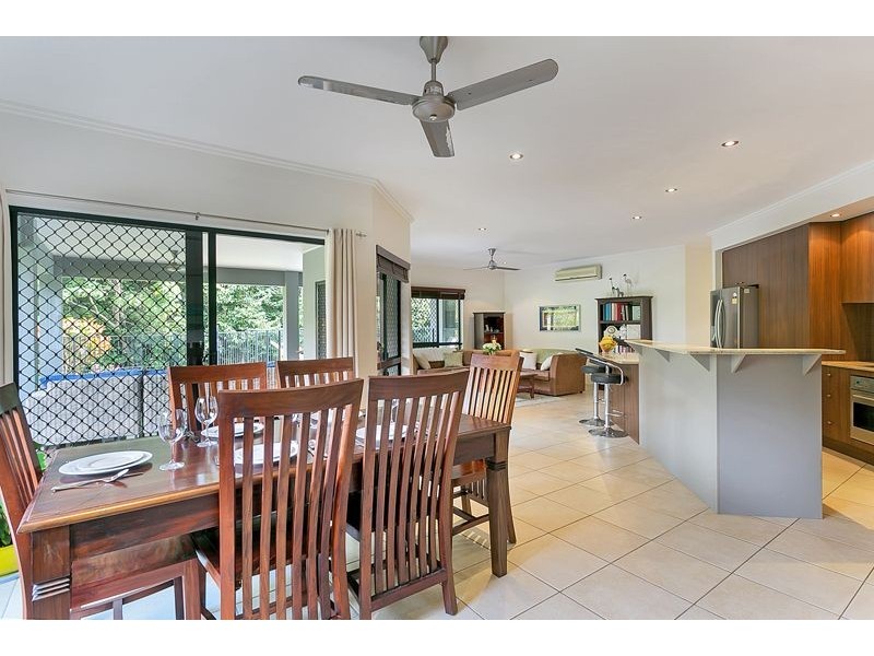 5 Hughes Close, Redlynch QLD 4870