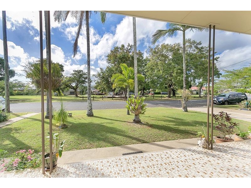 11 Cominos Place, Manunda QLD 4870