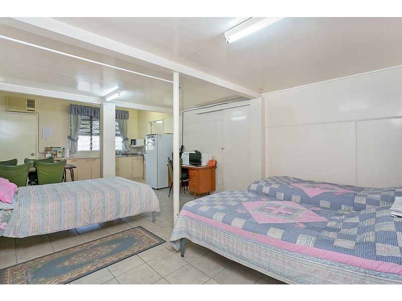 11 Cominos Place, Manunda QLD 4870