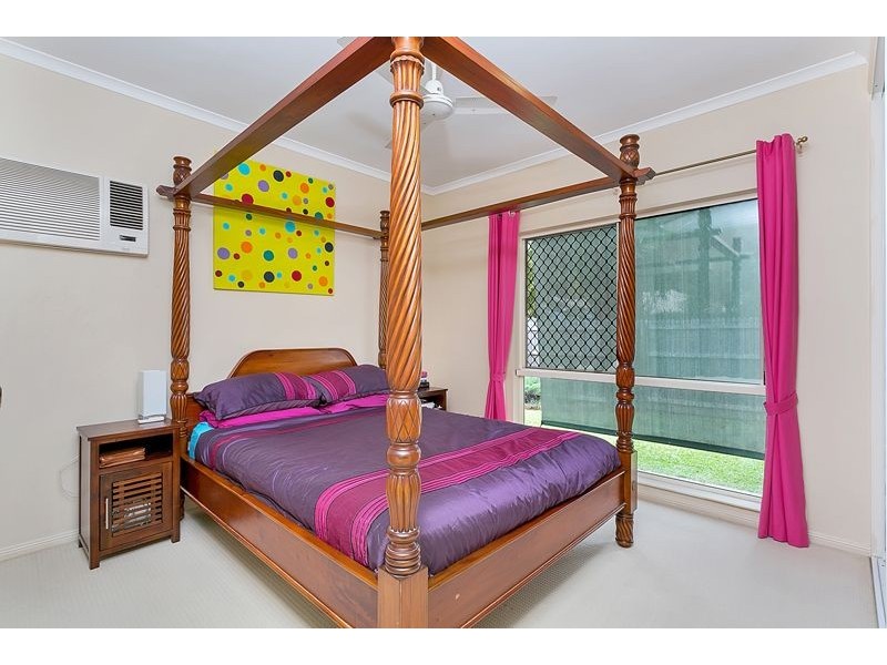 10 Bayu Close, Redlynch QLD 4870